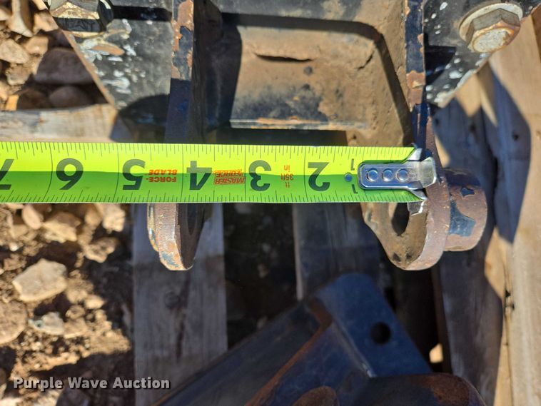 image for item EB1250 (2) Caterpillar breakers