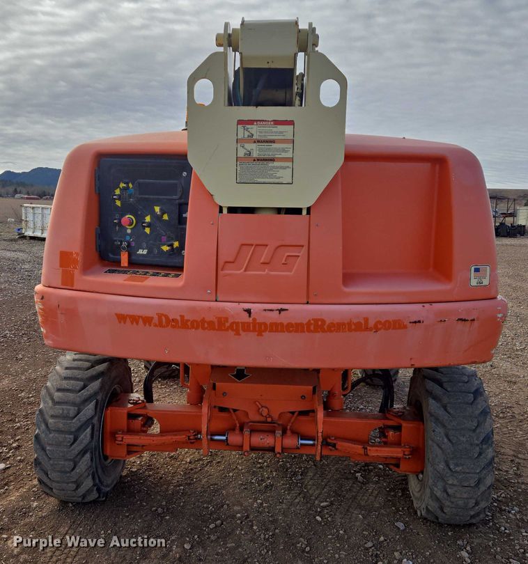 image for item EB1251 2006 JLG 400S boom lift
