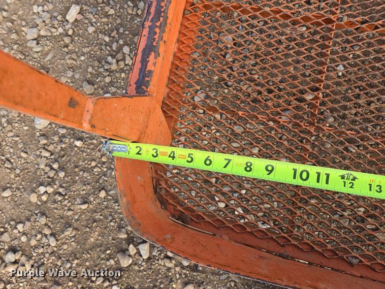 image for item EB1251 2006 JLG 400S boom lift