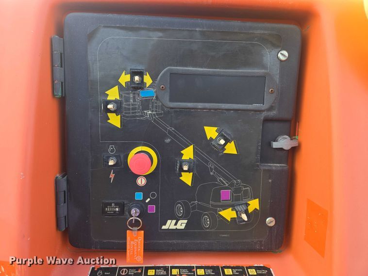 image for item EB1251 2006 JLG 400S boom lift