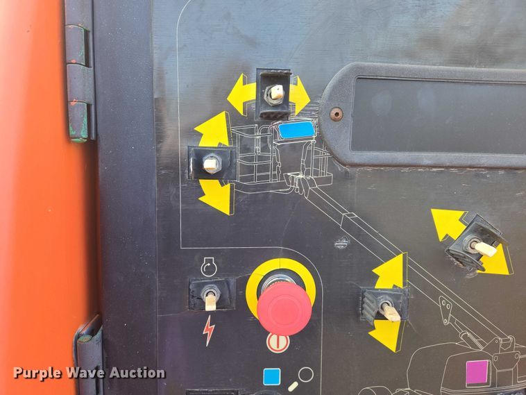 image for item EB1251 2006 JLG 400S boom lift