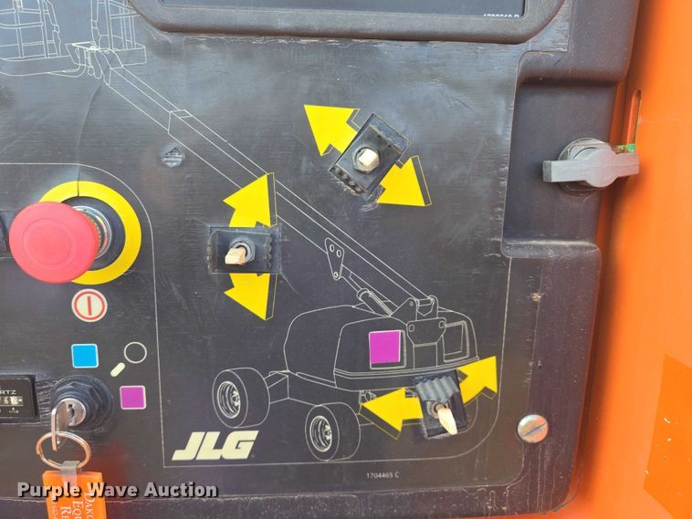 image for item EB1251 2006 JLG 400S boom lift