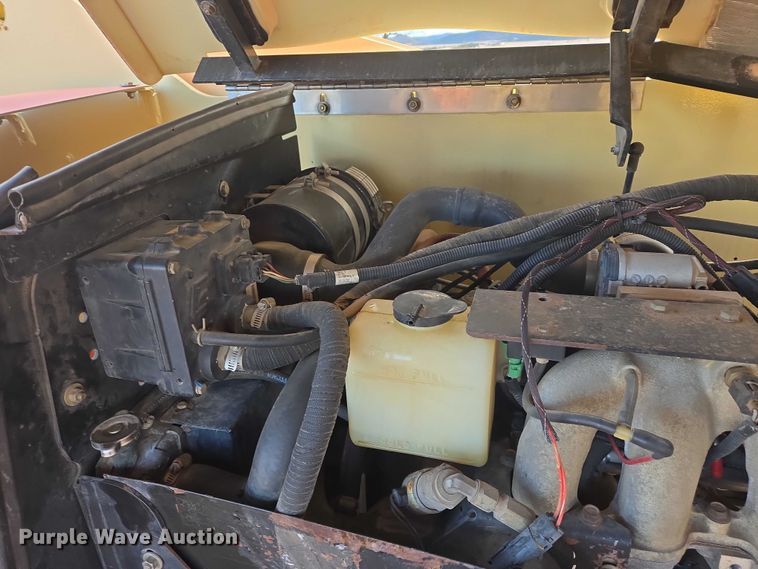 image for item EB1251 2006 JLG 400S boom lift