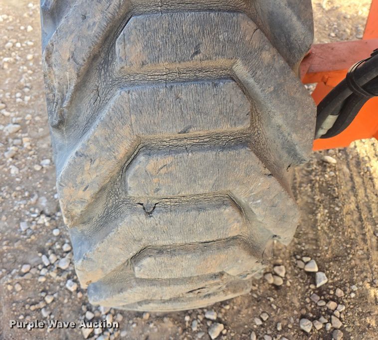 image for item EB1251 2006 JLG 400S boom lift