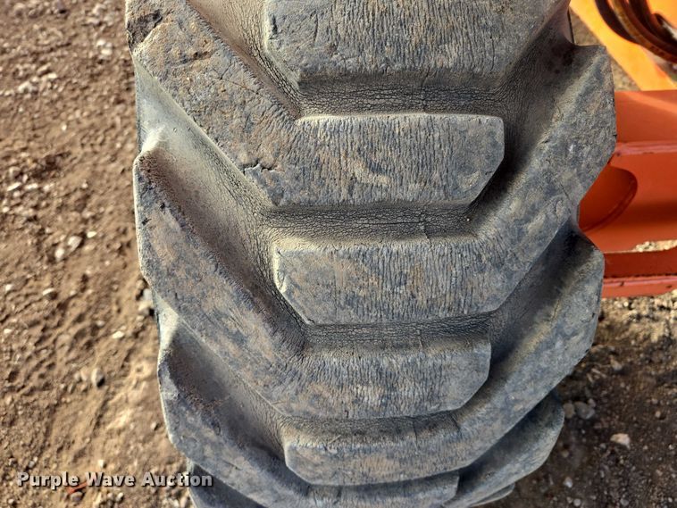 image for item EB1251 2006 JLG 400S boom lift