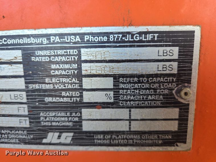 image for item EB1251 2006 JLG 400S boom lift