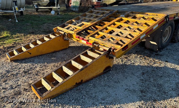 image for item ED2464 1986 Belshe equipment trailer