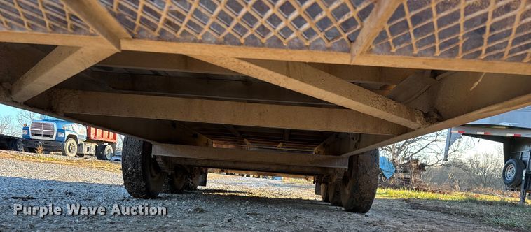 image for item ED2464 1986 Belshe equipment trailer