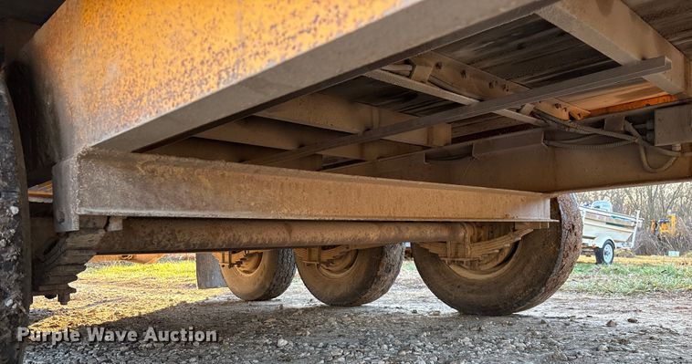 image for item ED2464 1986 Belshe equipment trailer