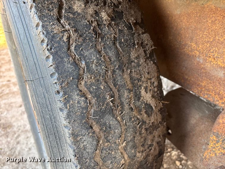 image for item ED2464 1986 Belshe equipment trailer