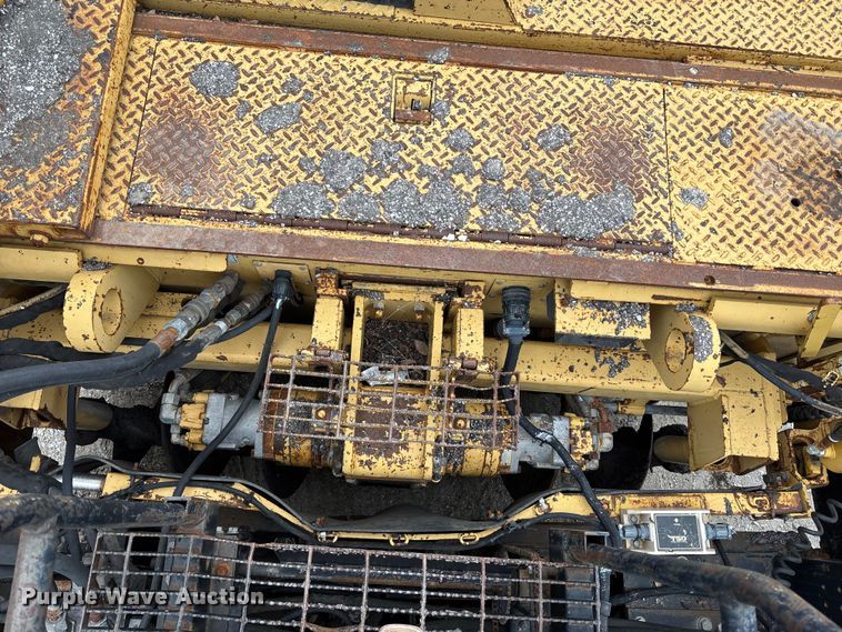 image for item ED5095 Caterpillar AP-650B paver