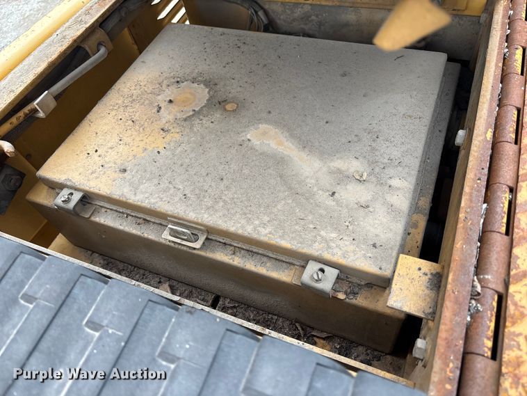 image for item ED5095 Caterpillar AP-650B paver