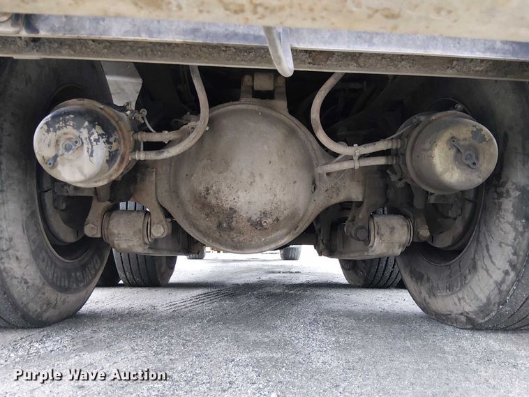 image for item EE5094 2014 International SF667 vacuum truck