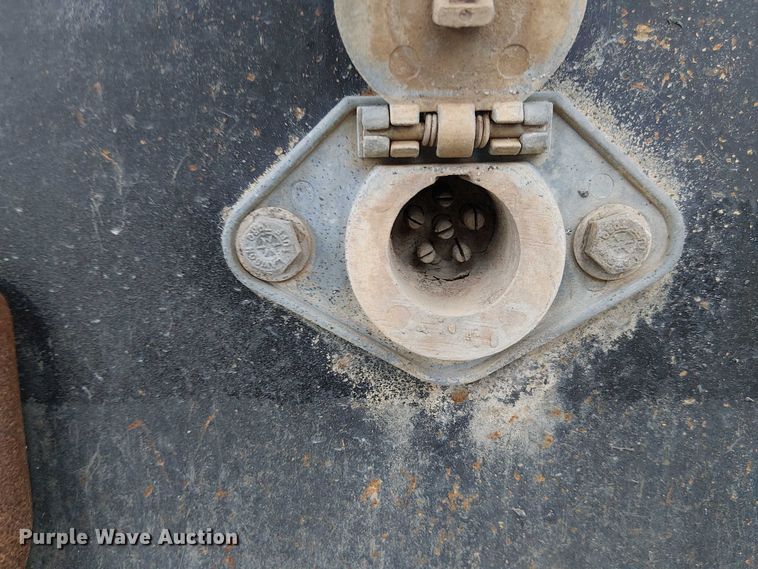 image for item EE5094 2014 International SF667 vacuum truck