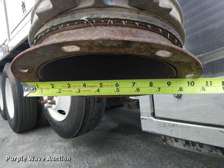 image for item EE5094 2014 International SF667 vacuum truck