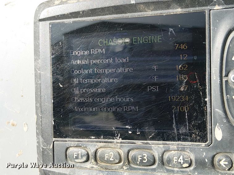 image for item EE5094 2014 International SF667 vacuum truck