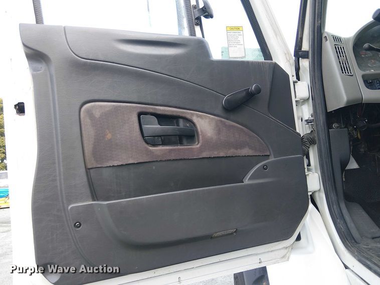 image for item EE5094 2014 International SF667 vacuum truck