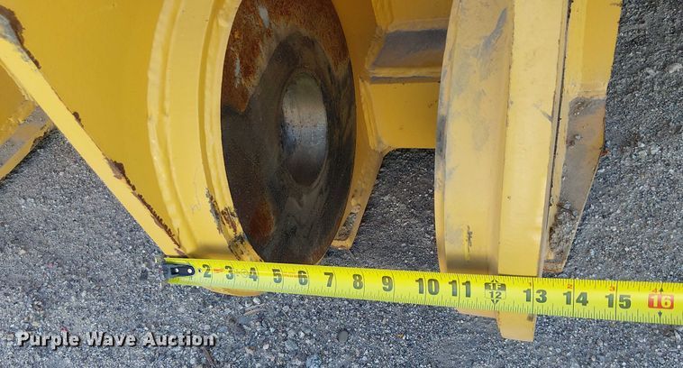 image for item EE5100 Rockland WC loader bucket