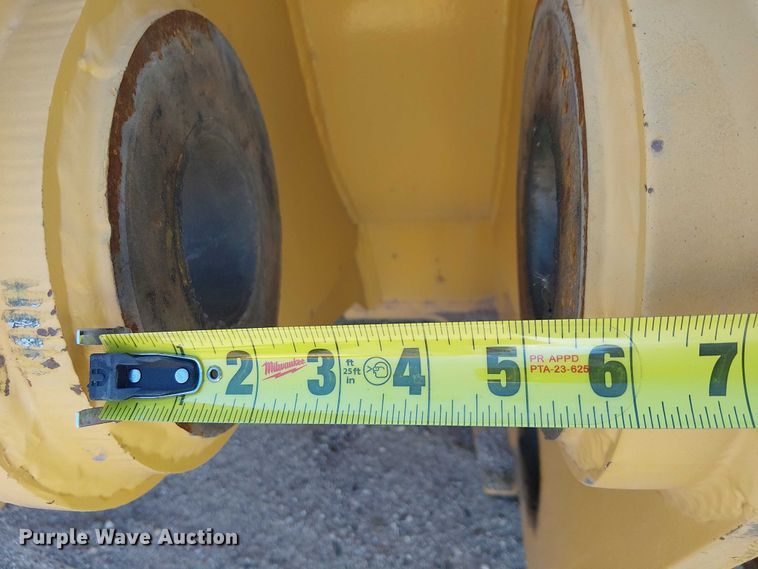 image for item EE5100 Rockland WC loader bucket