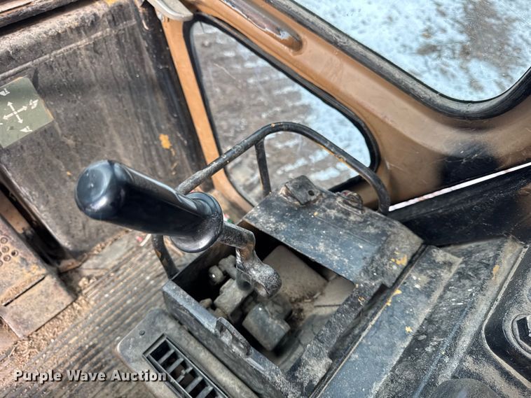 image for item EF2341 1994 Caterpillar 953B track loader