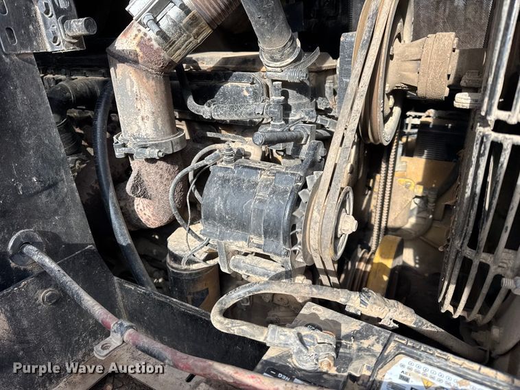 image for item EF2341 1994 Caterpillar 953B track loader