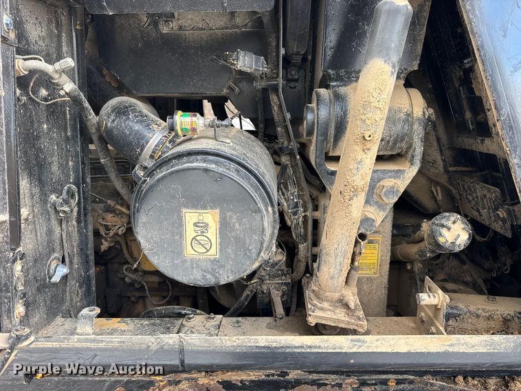 image for item EF2341 1994 Caterpillar 953B track loader