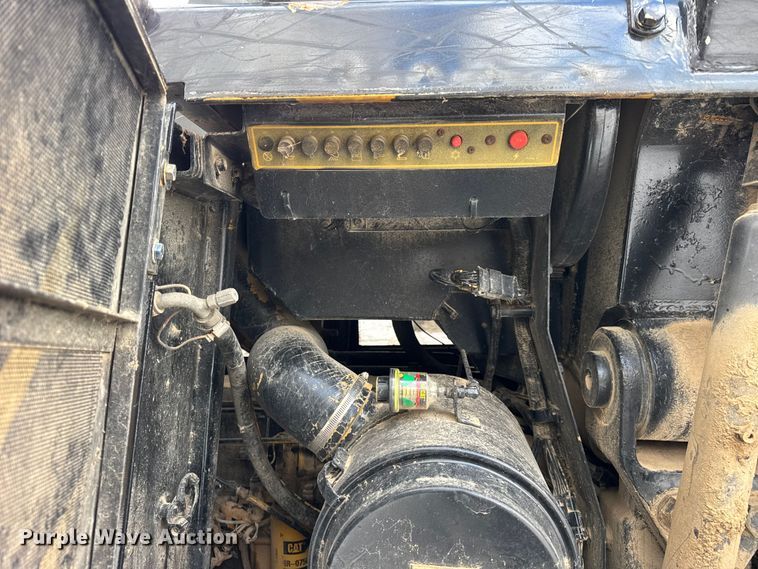 image for item EF2341 1994 Caterpillar 953B track loader