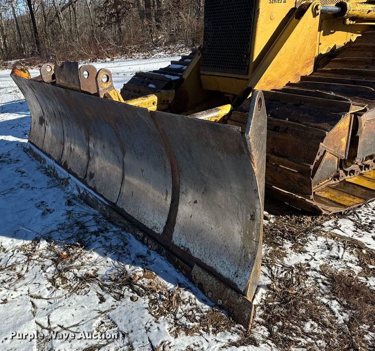 image for item EF2342 1992 Caterpillar D5H dozer