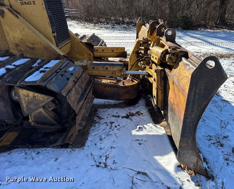 image for item EF2342 1992 Caterpillar D5H dozer