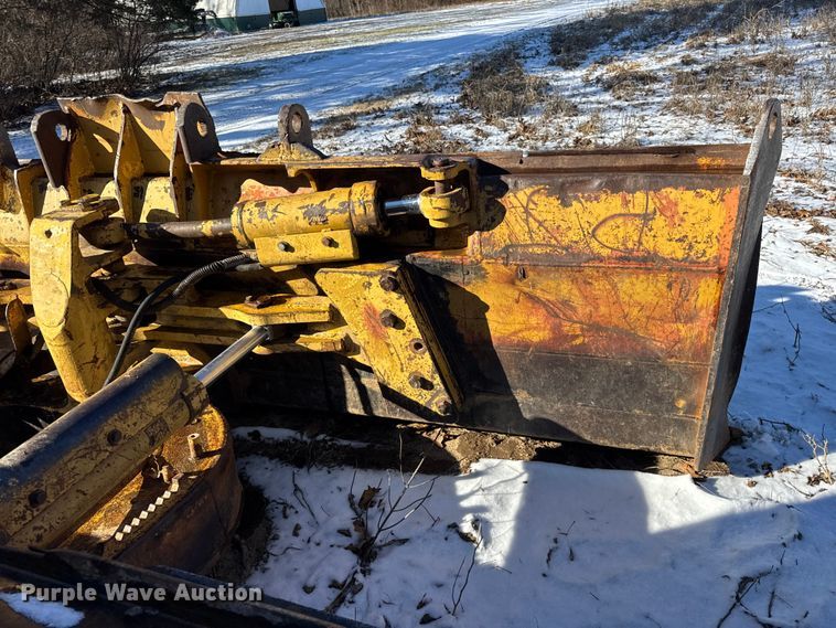 image for item EF2342 1992 Caterpillar D5H dozer