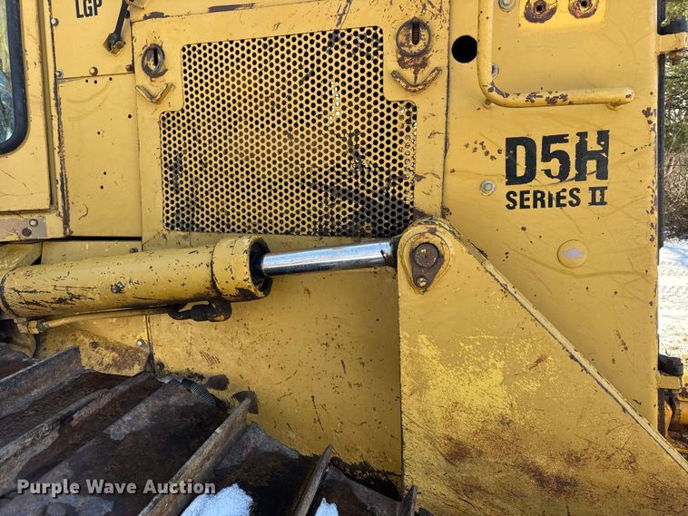 image for item EF2342 1992 Caterpillar D5H dozer