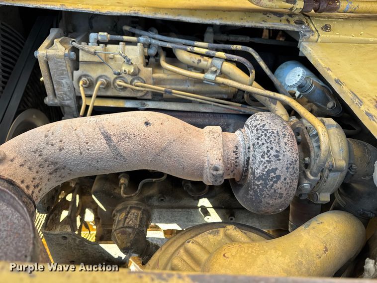 image for item EF2342 1992 Caterpillar D5H dozer