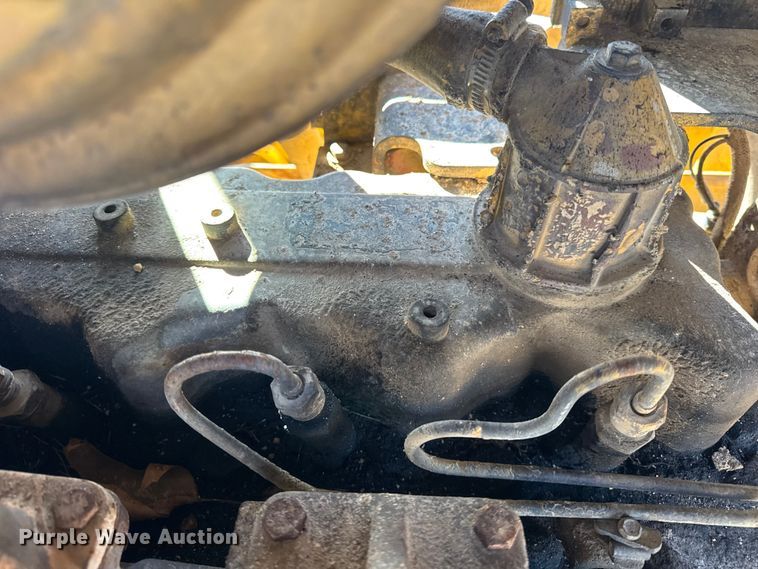 image for item EF2342 1992 Caterpillar D5H dozer