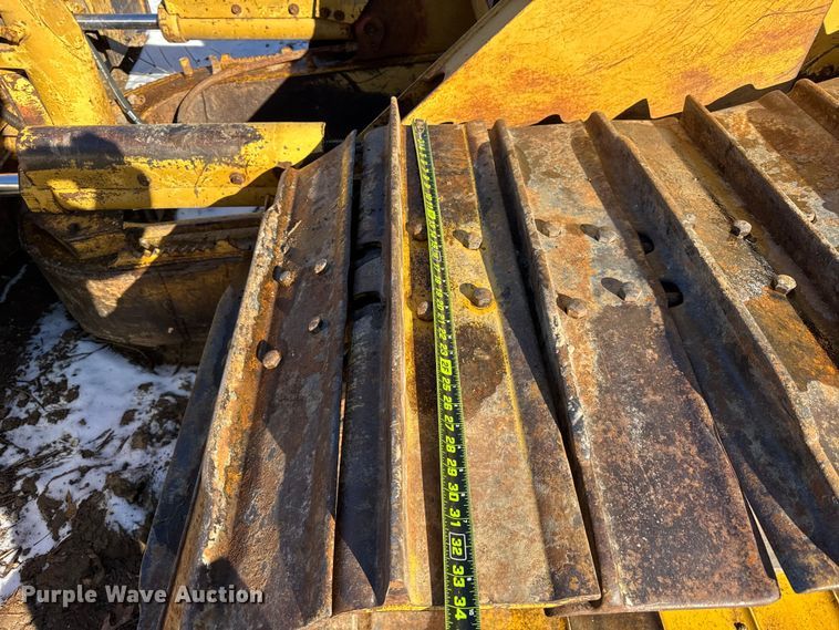 image for item EF2342 1992 Caterpillar D5H dozer