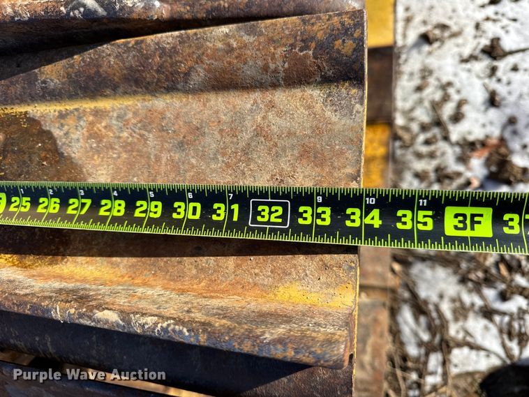 image for item EF2342 1992 Caterpillar D5H dozer