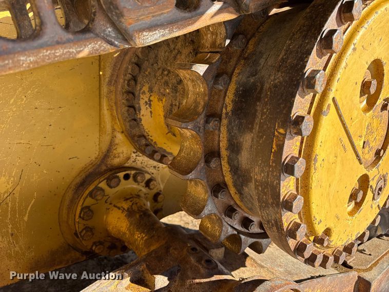 image for item EF2342 1992 Caterpillar D5H dozer