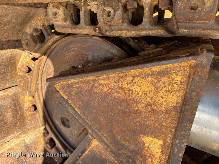 image for item EF2342 1992 Caterpillar D5H dozer