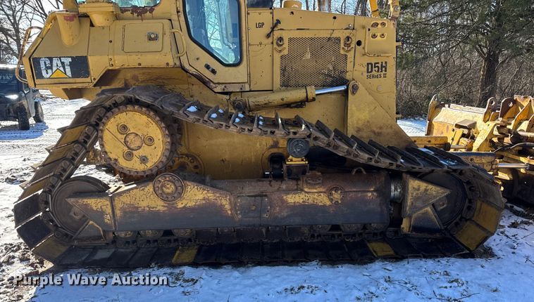 image for item EF2342 1992 Caterpillar D5H dozer