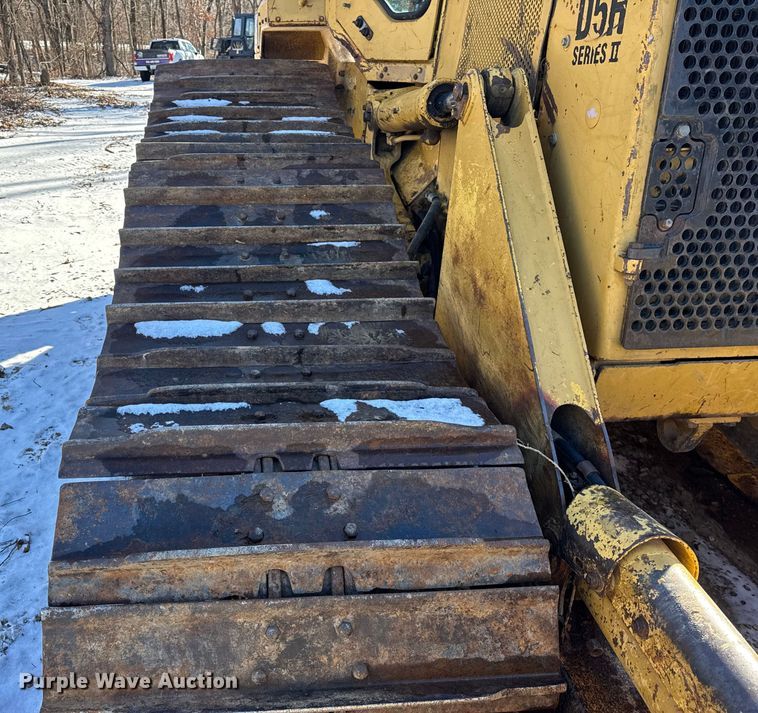 image for item EF2342 1992 Caterpillar D5H dozer