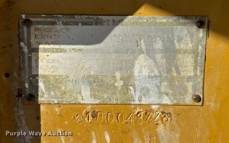 image for item EF2342 1992 Caterpillar D5H dozer