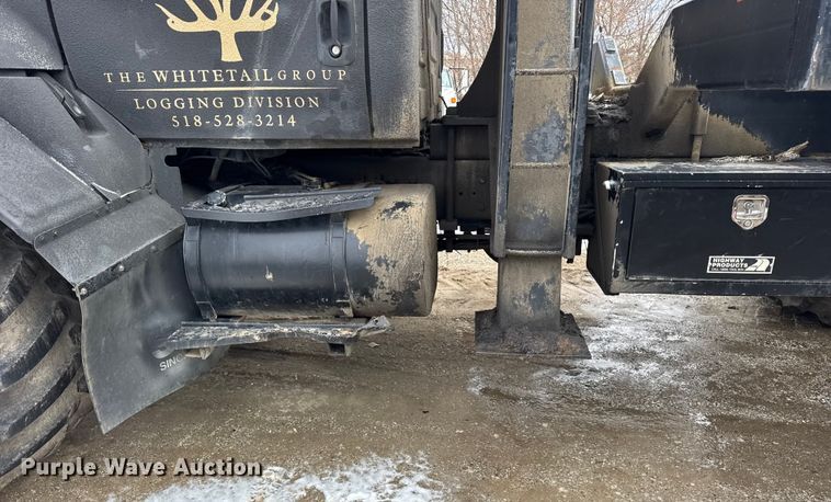 image for item EF2343 2004 International 7400 log loader truck