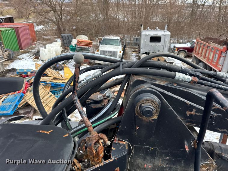 image for item EF2343 2004 International 7400 log loader truck