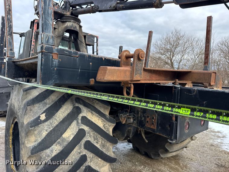 image for item EF2343 2004 International 7400 log loader truck