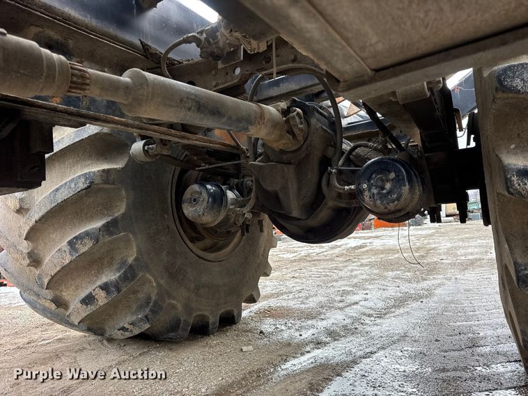 image for item EF2343 2004 International 7400 log loader truck