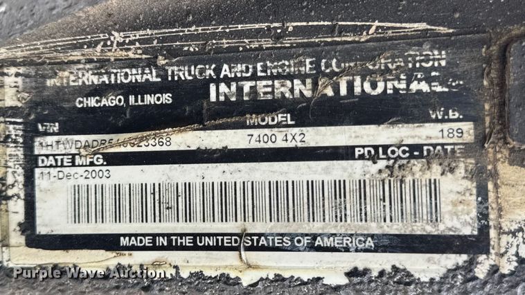 image for item EF2343 2004 International 7400 log loader truck