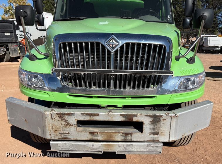 image for item EF6212 2009 International MA025 delivery truck