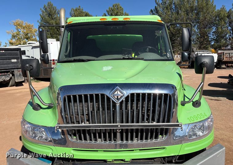 image for item EF6212 2009 International MA025 delivery truck