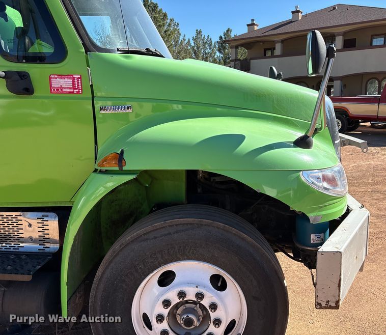 image for item EF6212 2009 International MA025 delivery truck