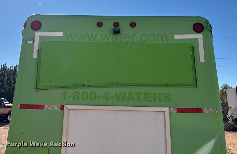 image for item EF6212 2009 International MA025 delivery truck