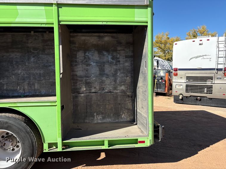 image for item EF6212 2009 International MA025 delivery truck